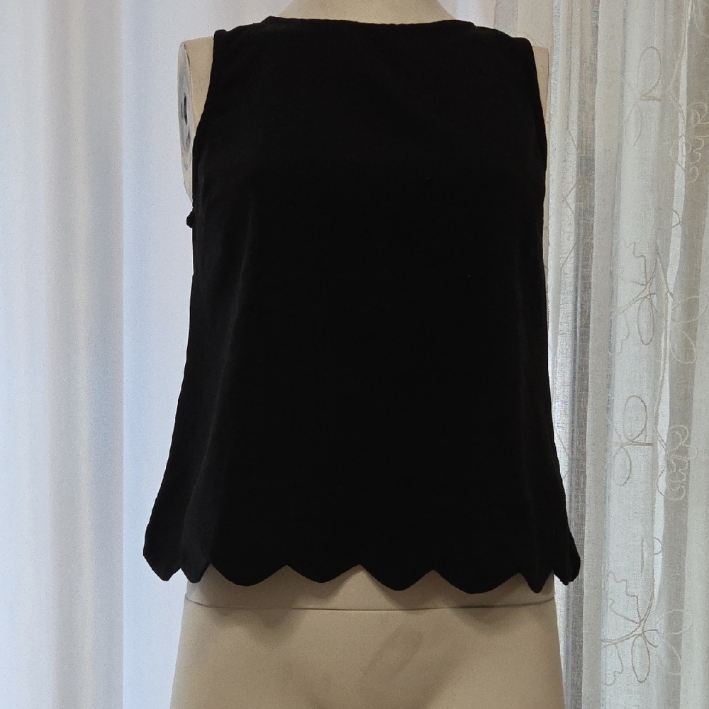 Monteau Black Scalloped Hem Tank Top Small Size